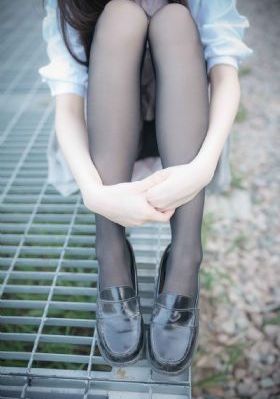 《锦衣之下》全集免费观看_4K免费观看超清
