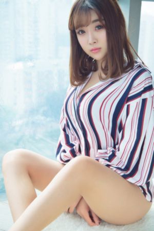 女大学生的沙龙_HD在线手机播放