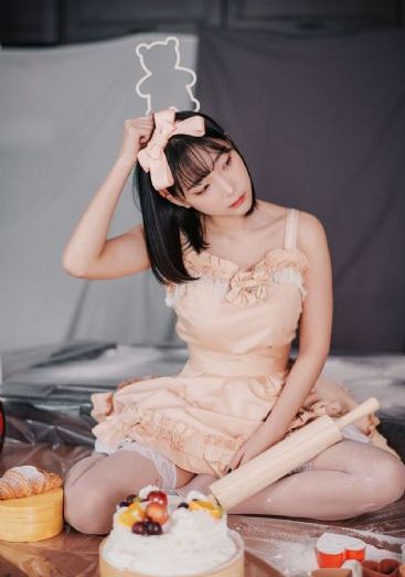 丰满的女秘书_高清电影免费在线