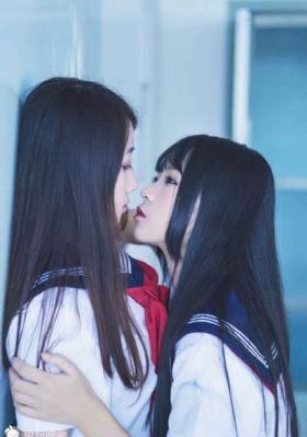 女大学生的沙龙室三中文字幕_剧情片电影免费在线
